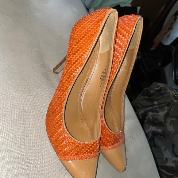 Nine west size 7 orange & tan combo - Picture 3 of 5